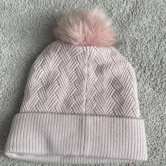 Lululemon Pink Sherpa Knit Beanie with Pom Pom - Picture 4 of 6